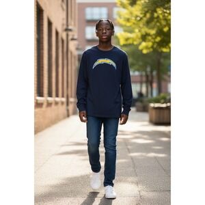 NFL Los Angeles Chargers Boys Long Sleeve Graphic T-Shirt Navy Blue Size L 14/16